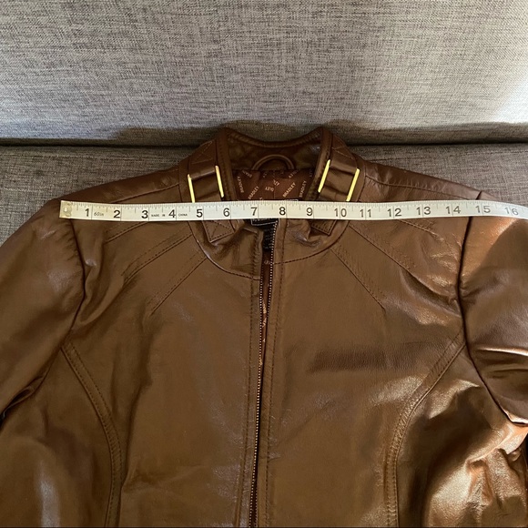 Bradley Bayou Brown Leather Jacket Sz M Zip Front, pleat/stitching detail - Picture 10 of 14